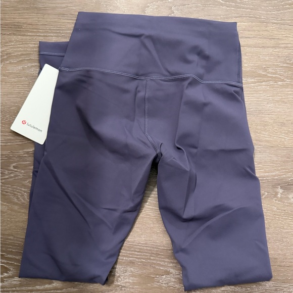 Lululemon Wunder Train Leggings - Picture 3 of 3